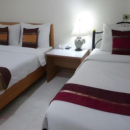Central Place Hotel Rayong Zewnętrze zdjęcie