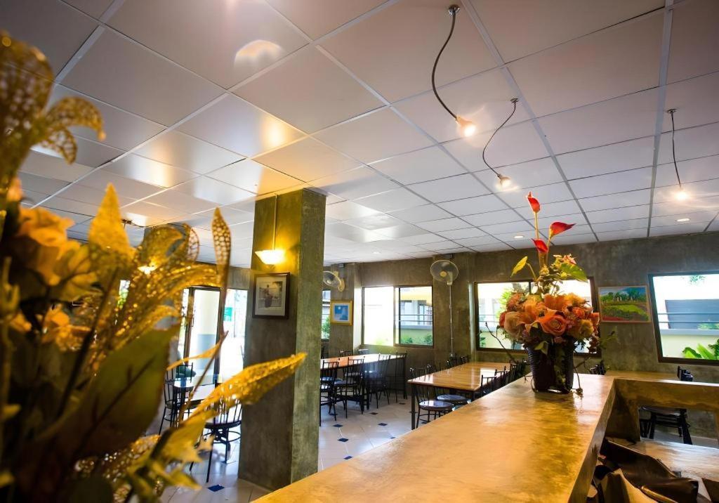 Central Place Hotel Rayong Zewnętrze zdjęcie