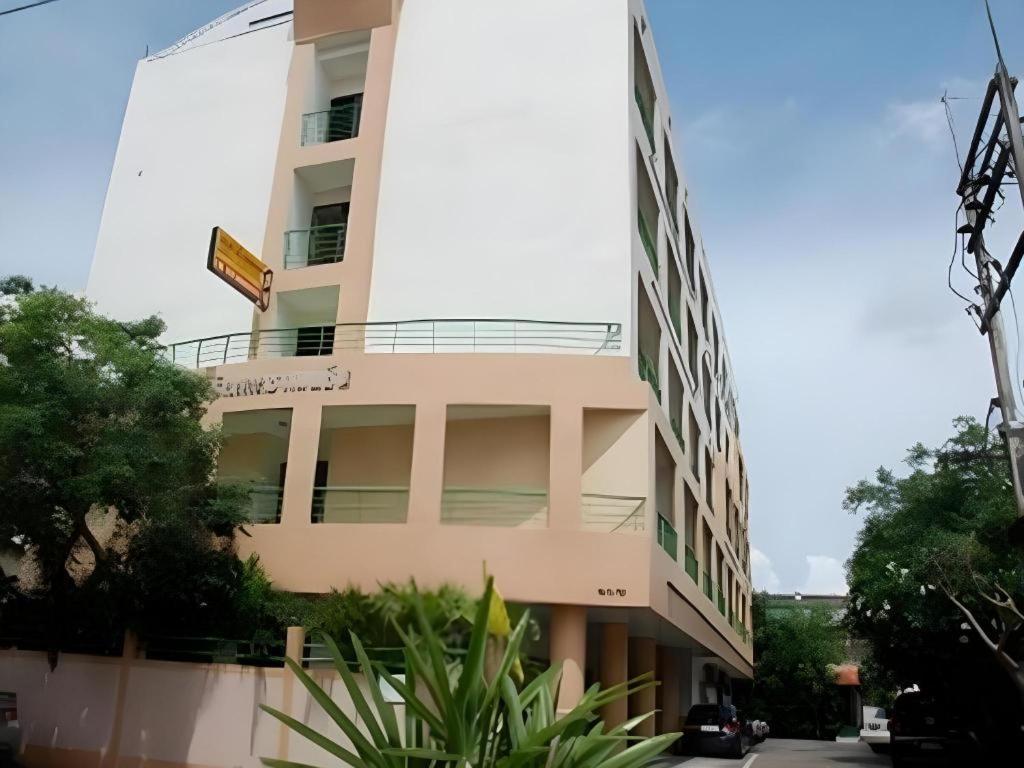 Central Place Hotel Rayong Zewnętrze zdjęcie