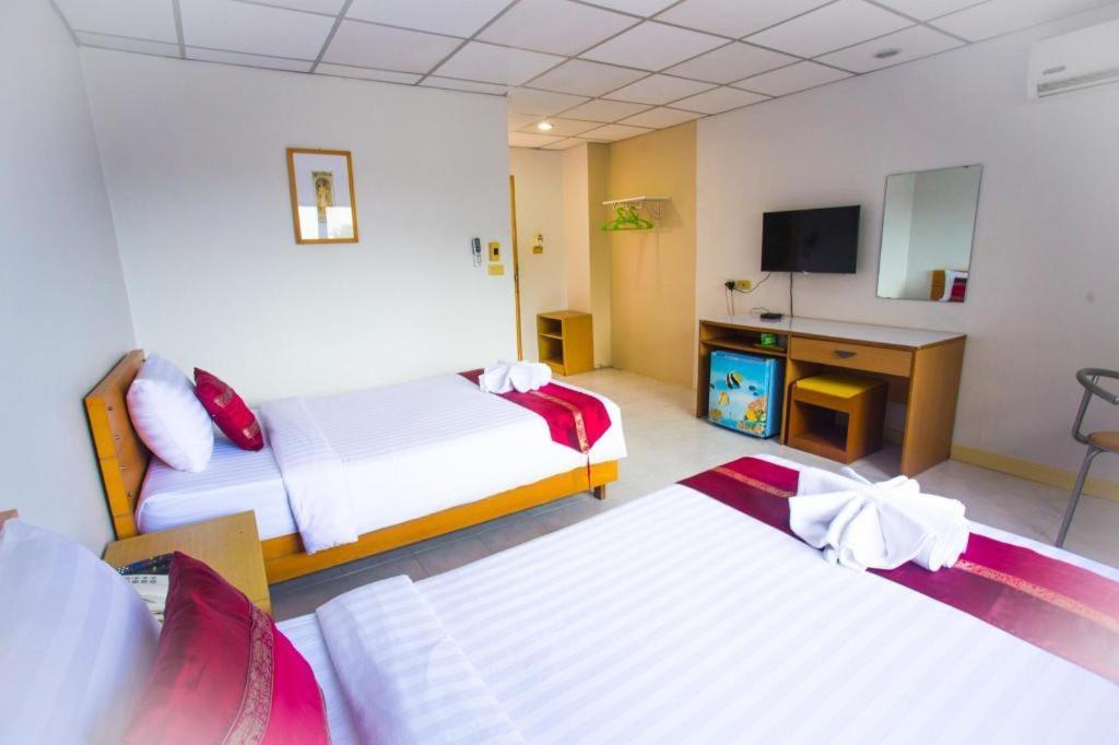 Central Place Hotel Rayong Zewnętrze zdjęcie