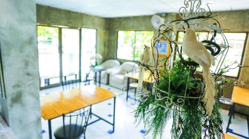 Central Place Hotel Rayong Zewnętrze zdjęcie