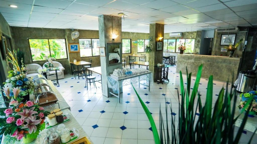 Central Place Hotel Rayong Zewnętrze zdjęcie