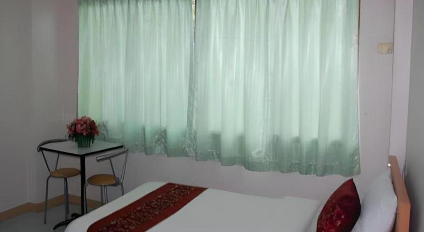 Central Place Hotel Rayong Zewnętrze zdjęcie