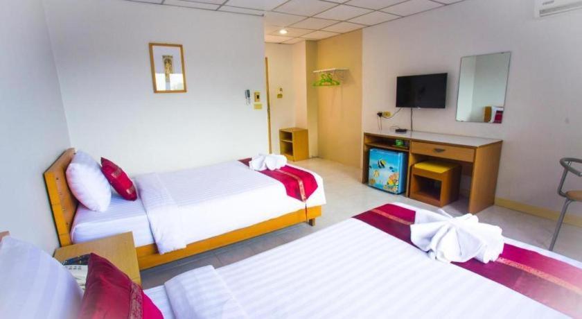 Central Place Hotel Rayong Zewnętrze zdjęcie