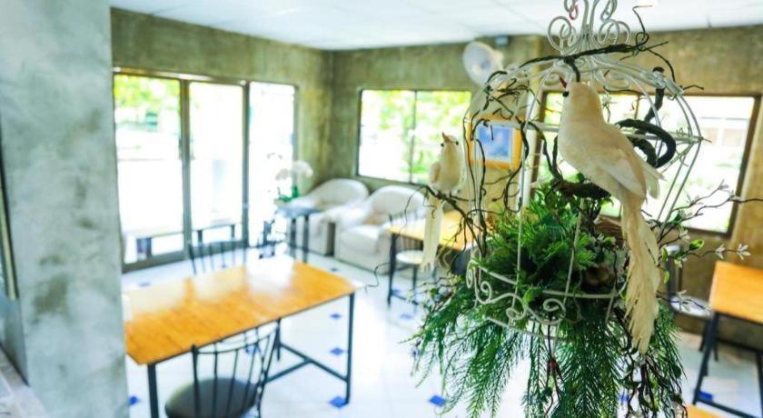 Central Place Hotel Rayong Zewnętrze zdjęcie